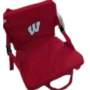 Wisconsin Badgers Northpole 2 in 1 stadium cushion and stadium chair